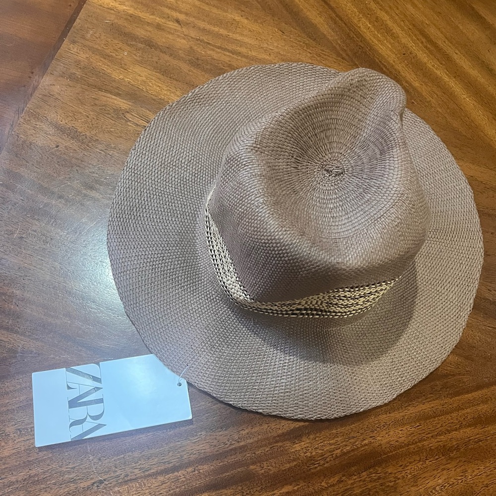 ZARA hat